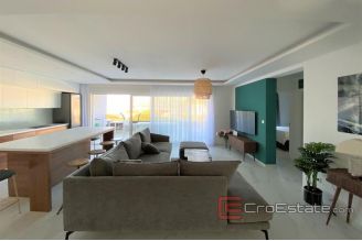 020 2034 21 ciovo luxury apartmet with pool for sale