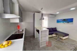007 2029 18 kastela part of stone house for sale