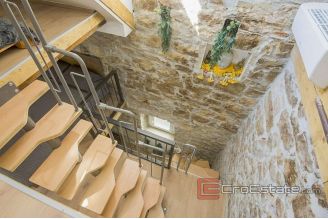 009 2034 24 Split center two bedroom modern apartment for sale