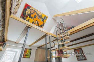 009 2034 24 Split center two bedroom modern apartment for sale