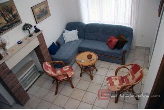 020 3164 30 Zadar house first row to the sea for sale