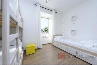 015 1013 01 dubrovnik three bedroom  apartment for sale
