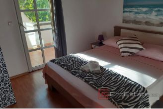 020 5057 30 rogoznica apartment house by the sea for sale