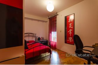 17 5060 30 Split apartment duplex for sale
