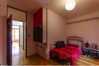 17 5060 30 Split apartment duplex for sale