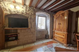 014 2025 96 island ciovo stone house with sea view for sale