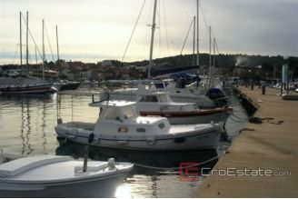005 5059 30 Ugljan Building land in the center near the sea for sale