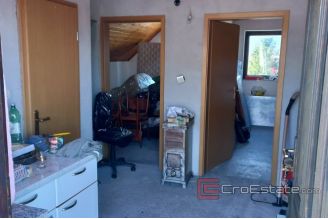 006 5061 30 Plitvice house with spacious land for sale