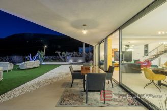 014 2022 318 Split area new built modern villa with swimming pool for sale