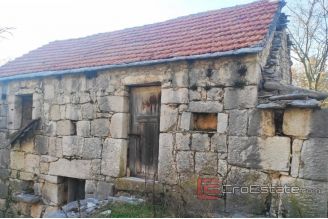 007 5063 30 Split area complex with dalmatian houses for sale