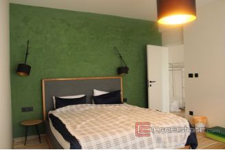 08 2031 22 Split area villa with poll and sea view for sale