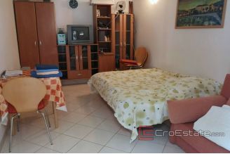 007 2029 27 Brac house with sea view for sale