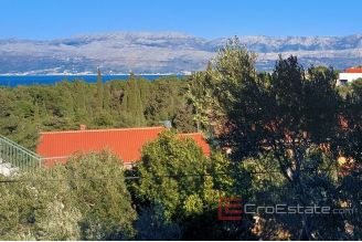 007 2029 27 Brac house with sea view for sale