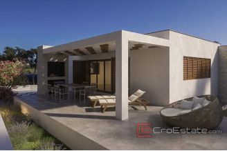 10 2022 320 Primosten villa in first row to the sea for sale