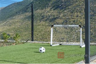 019 2022 321 Split area luxury villa with pool for sale