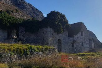 004 2028 12 Split area stone house with sea view for sale