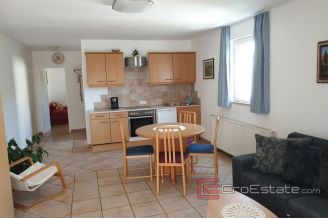 017 5067 30 Rovinj apartment house with sea view for sale