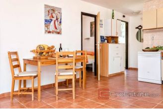 011 2016 484 island of Hvar house with pool and sea view for sale