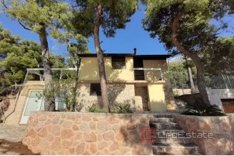 011 2016 484 island of Hvar house with pool and sea view for sale