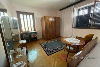 010 2036 01 Kastela stone house with sea view for sale