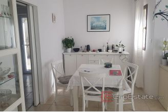013 2037 01 Kastela house with open sea view for sale