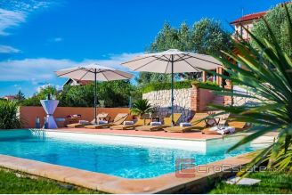 016 2035 15 Sibenik modern villa with pool for sale
