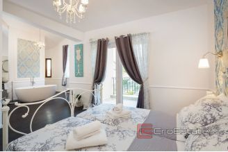 016 2035 15 Sibenik modern villa with pool for sale