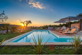 016 2035 15 Sibenik modern villa with pool for sale