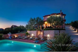 016 2035 15 Sibenik modern villa with pool for sale