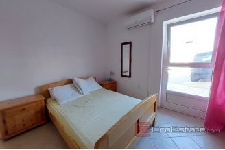 012 5068 30 Rogoznica house with sea view for sale