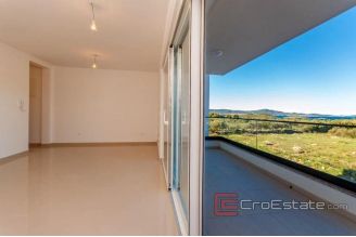 010 2038 01 near zadar two bedroom apartment seaview for sale