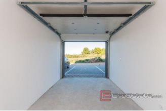 010 2038 01 near zadar two bedroom apartment seaview for sale