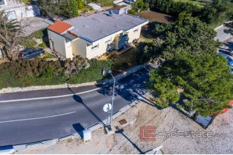 018 2022 324 Kastel Luksic unfinished house in an attractive location for sale