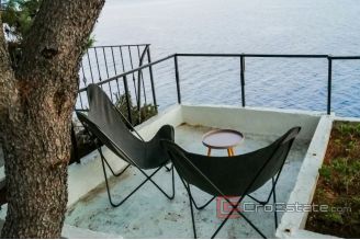 007 5069 30 omis one bedroom apartment with seaview for sale