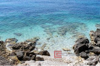 09 2016 60 Hvar kuca prvi red do mora