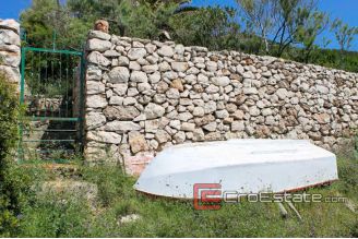 09 2016 60 Hvar kuca prvi red do mora