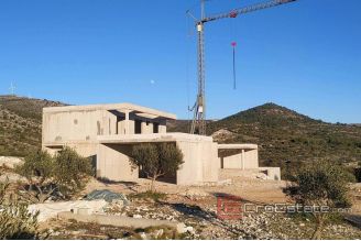 018 2031 23 marina modern house with pool for sale