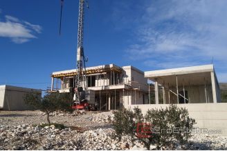 018 2031 23 marina modern house with pool for sale