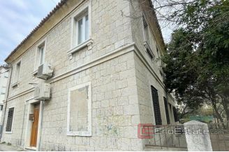 007 2036 05 split lucac three bedroom apartment for sale