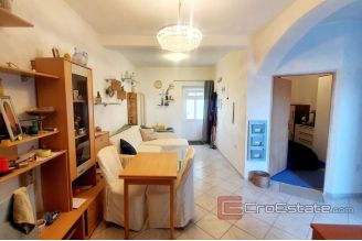 010 2018 176 Zadar  house with a yard for sale