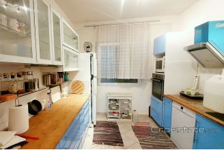 010 2018 176 Zadar  house with a yard for sale