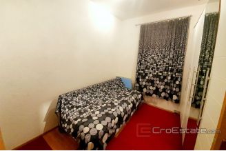 010 2018 176 Zadar  house with a yard for sale