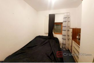 010 2018 176 Zadar  house with a yard for sale