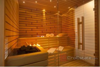 016 2018 177 Brac stone house with pool for sale