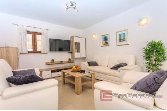 018 2026 78 Omis house with pool for sale