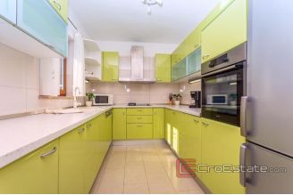 018 2026 78 Omis house with pool for sale