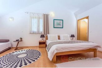 018 2026 78 Omis house with pool for sale