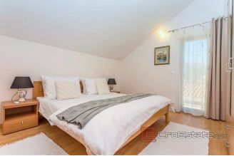 018 2026 78 Omis house with pool for sale