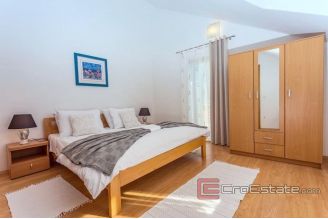 018 2026 78 Omis house with pool for sale