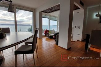 010 2018 179 Zadar villa in first row to the sea for sale